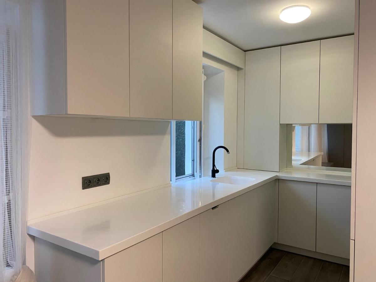 Most City Area Center Charming Apartment Dnipro Eksteriør bilde